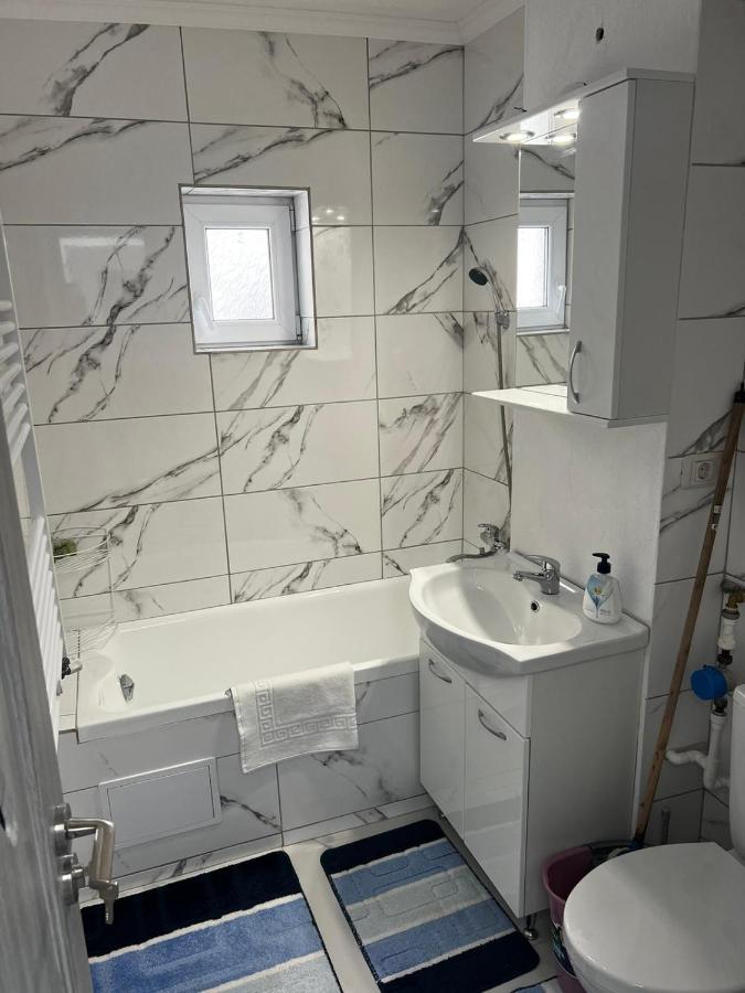 Cozy Urban Accommodation In Beautiful Σουκεάβα Εξωτερικό φωτογραφία